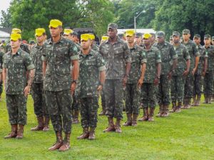 Formatura de Apresentação de Oficial e Referência aos Militares Elogiados em Serviço Externo - 28 MAR 17